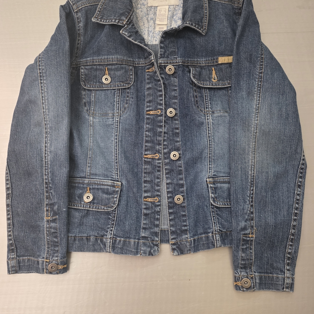 Liz Claiborne Classic Denim Jacket, Button Up.